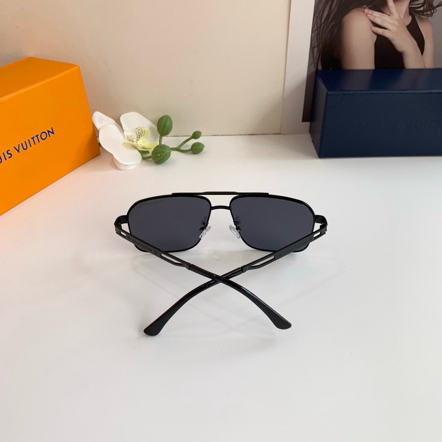 Louis Vuitton Metal Square Black Lens Sunglasses for Men & Women - 448613 - detail image 6