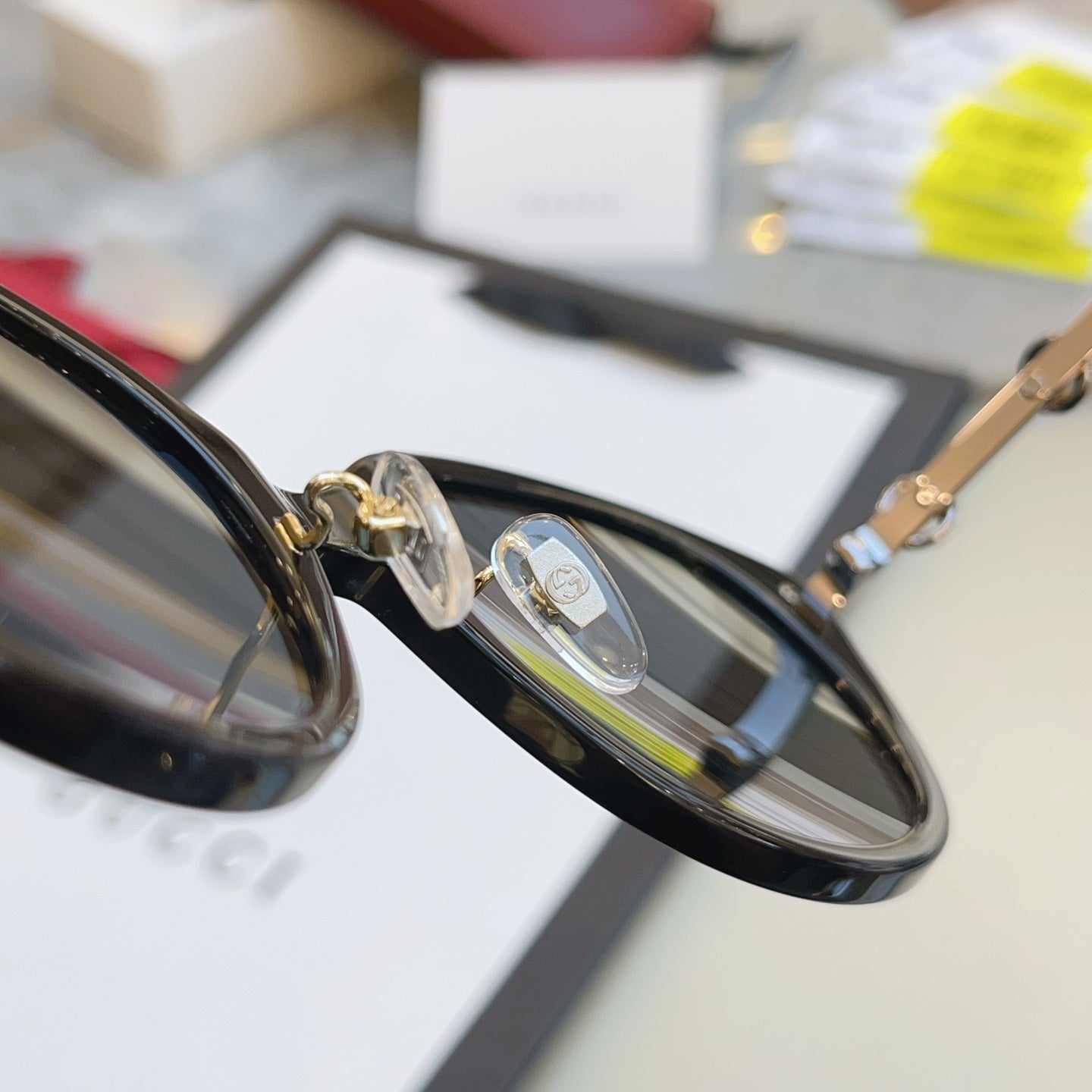 Gucci GG2056SA Fashion Black Lens Sunglasses for Men & Women - detail image 8