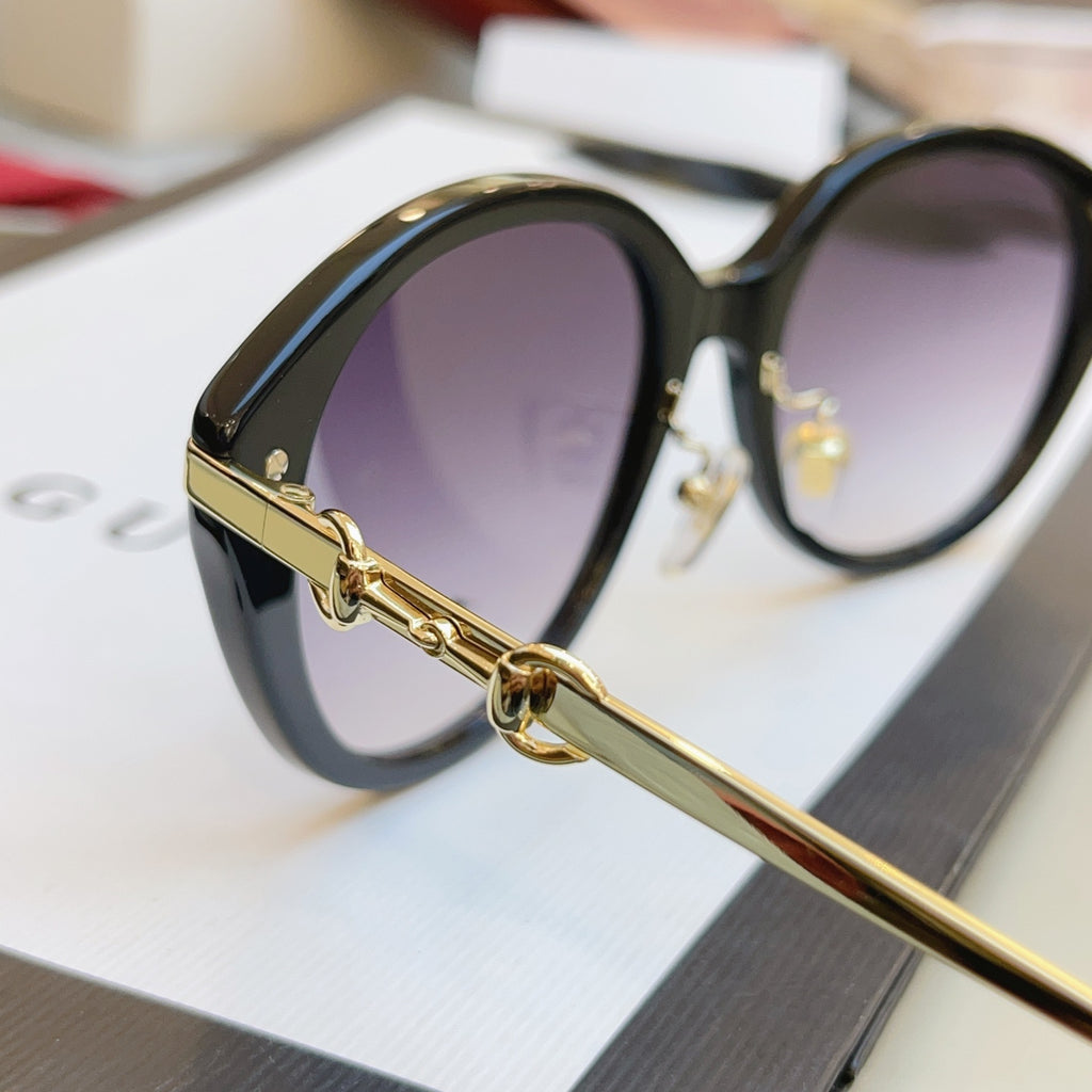 Gucci GG2056SA Fashion Gray Lens Sunglasses for Men & Women - detail image 9