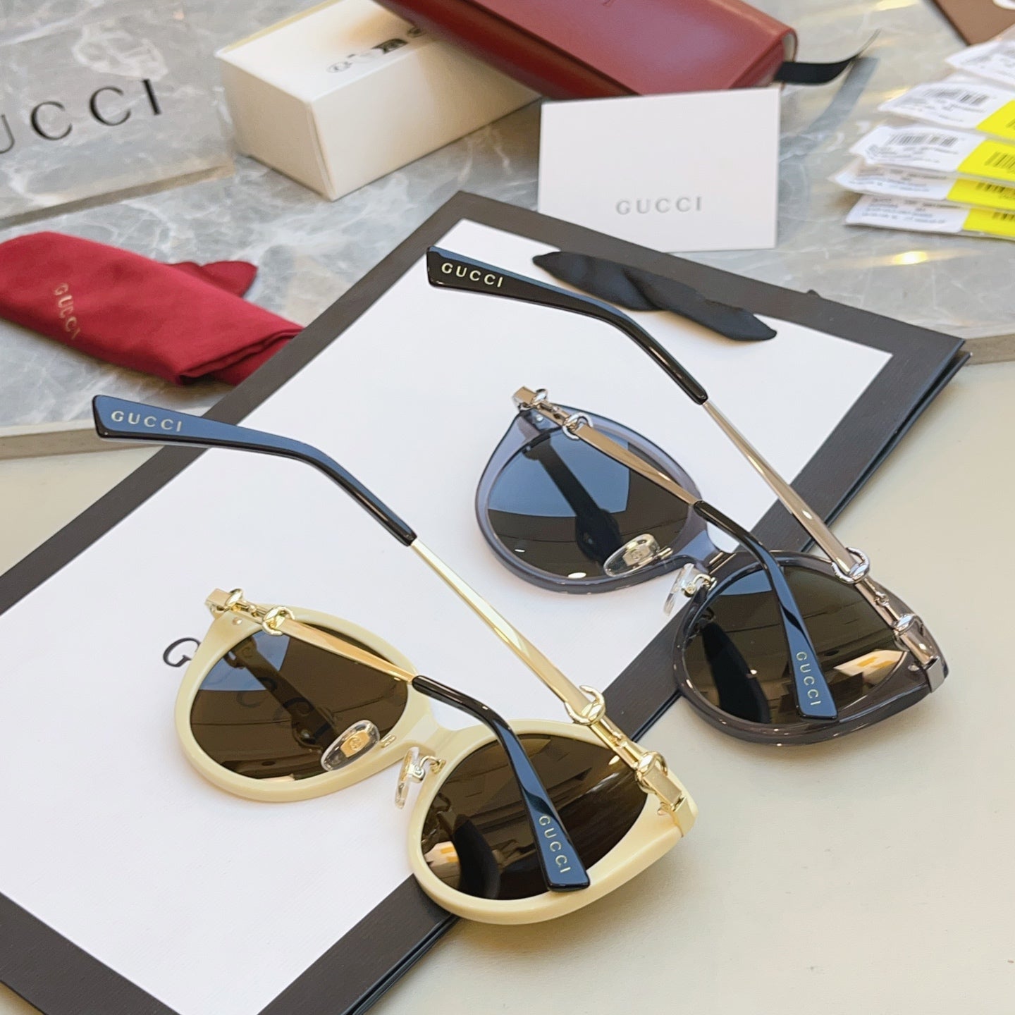 Gucci GG2056SA Fashion Black Lens Sunglasses for Men & Women - 464926 - detail image 7