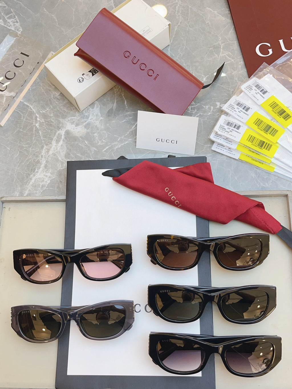 Gucci GG2044SA Fashion Black Lens Sunglasses for Men & Women - detail image 9