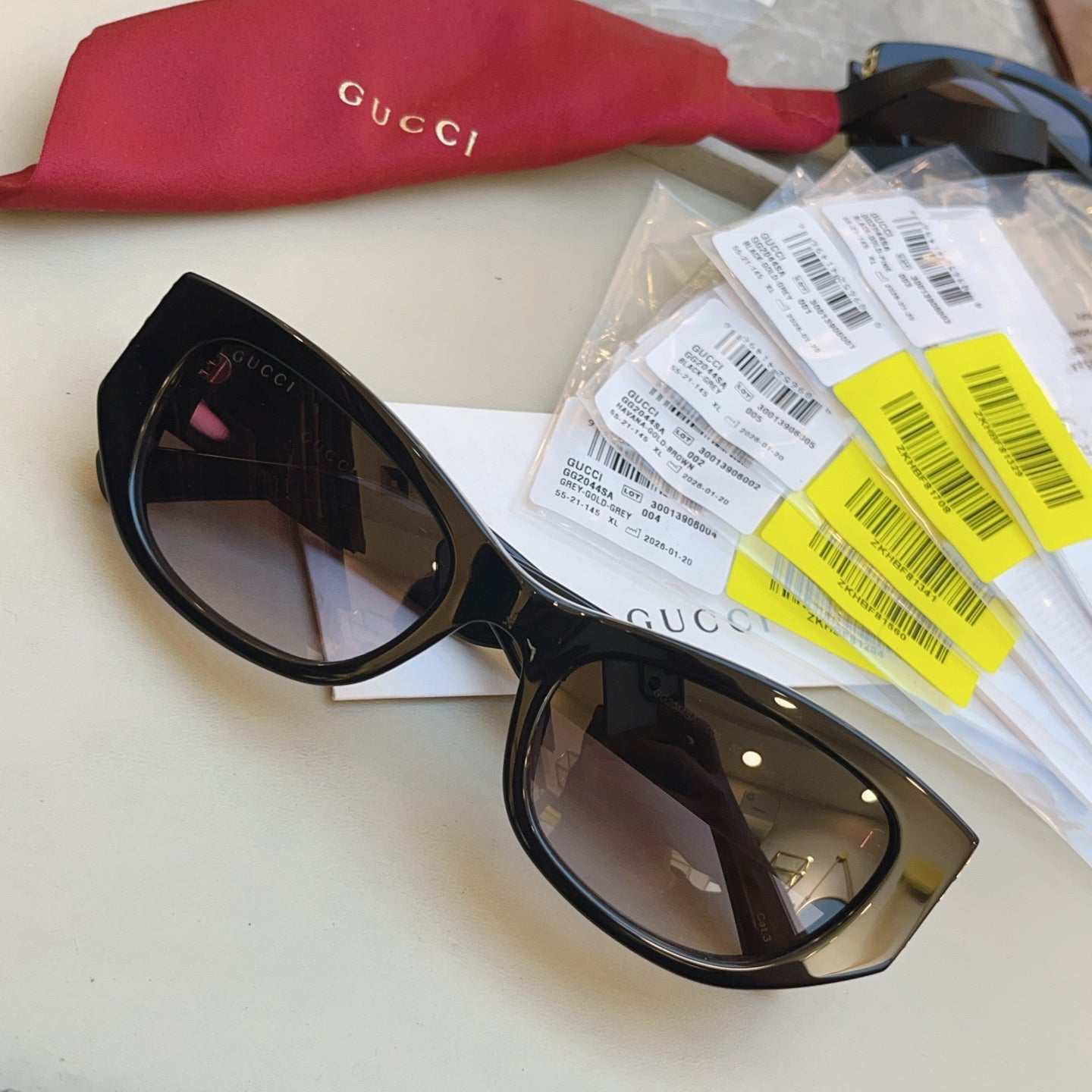 Gucci GG2044SA Fashion Brown Lens Sunglasses for Men & Women - detail image 3