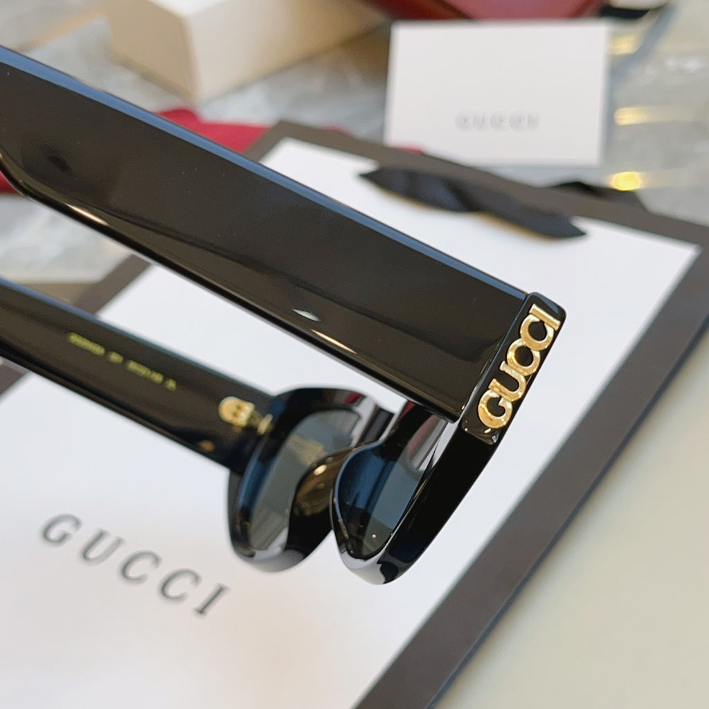 Gucci GG2044SA Fashion Black Lens Sunglasses for Men & Women - detail image 2
