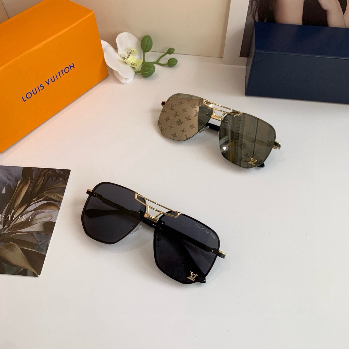 Louis Vuitton Metal Fashion Gray Lens Sunglasses for Men & Women - 448535 - detail image 3