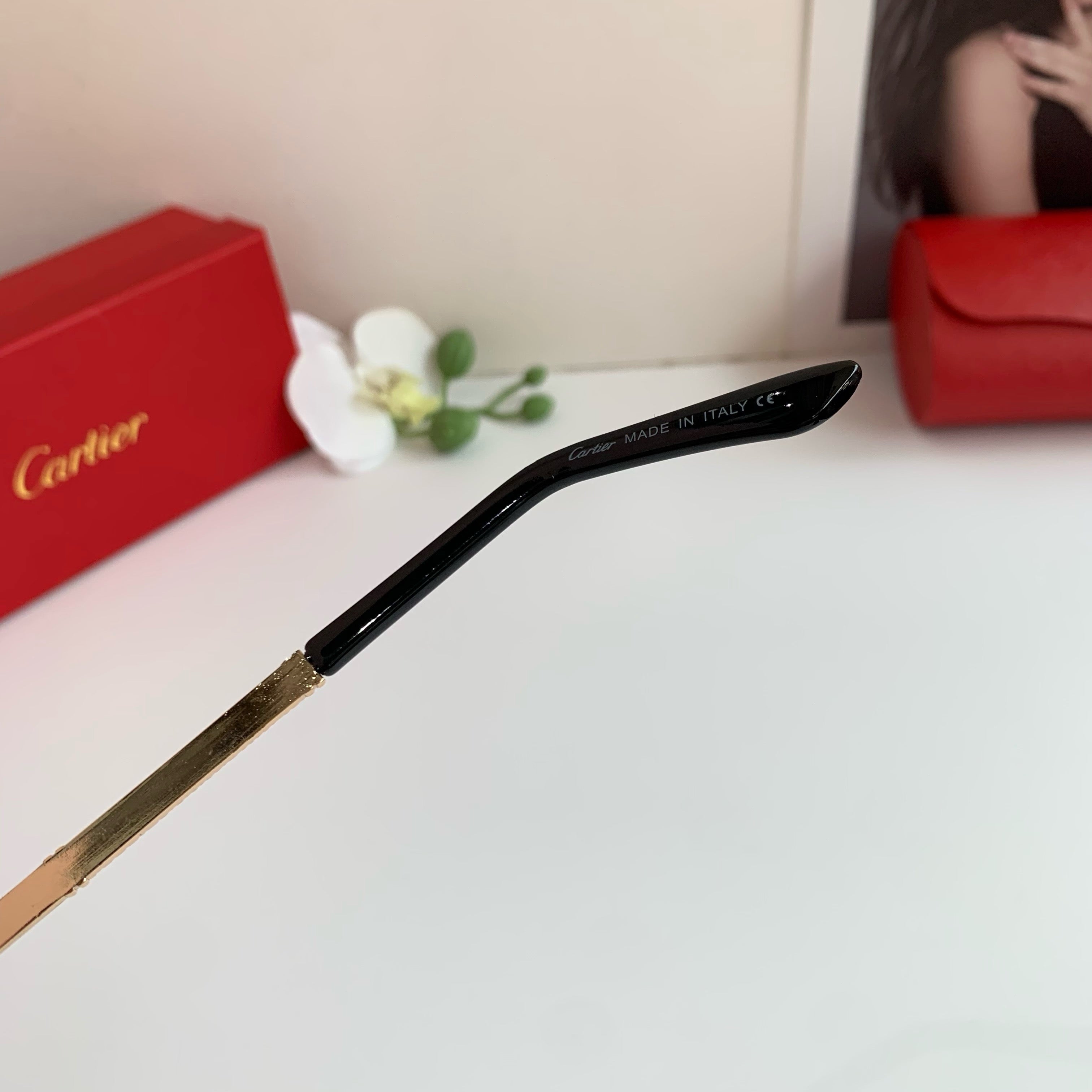 Cartier Aviator Purple Lens Sunglasses for Men & Women - detail image 3