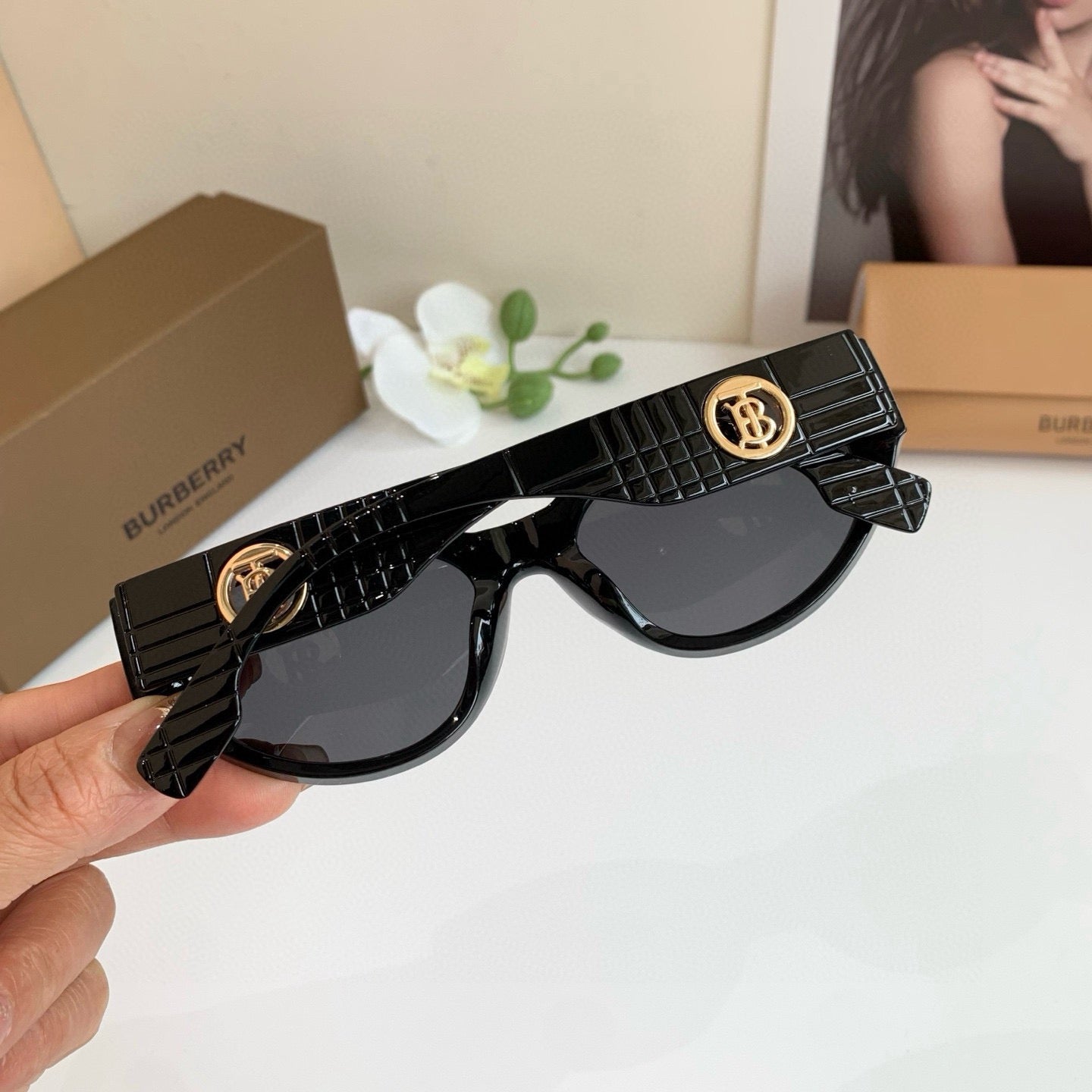 Burberry Square Black Lens Sunglasses for Men & Women - 382868 - detail image 2