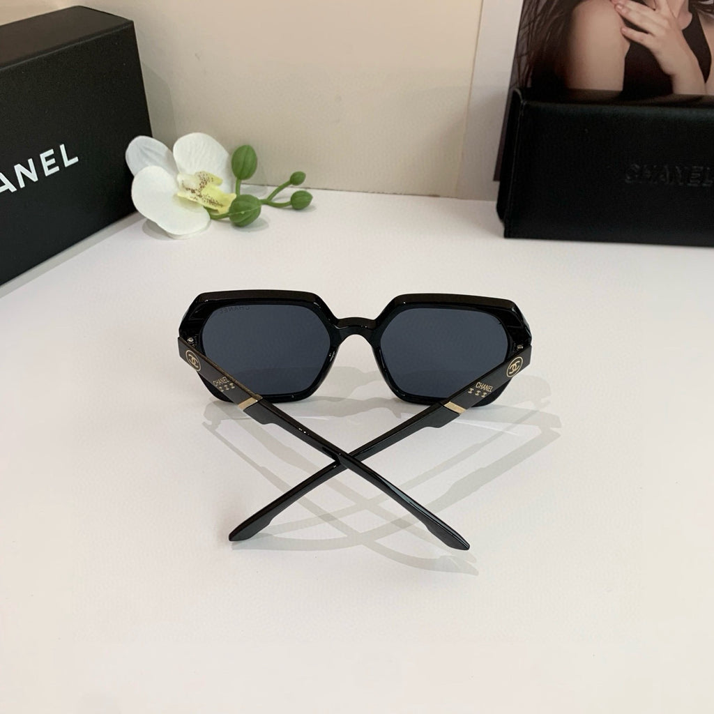 Chanel Square Black Lens Sunglasses for Men & Women - 465030 - detail image 3