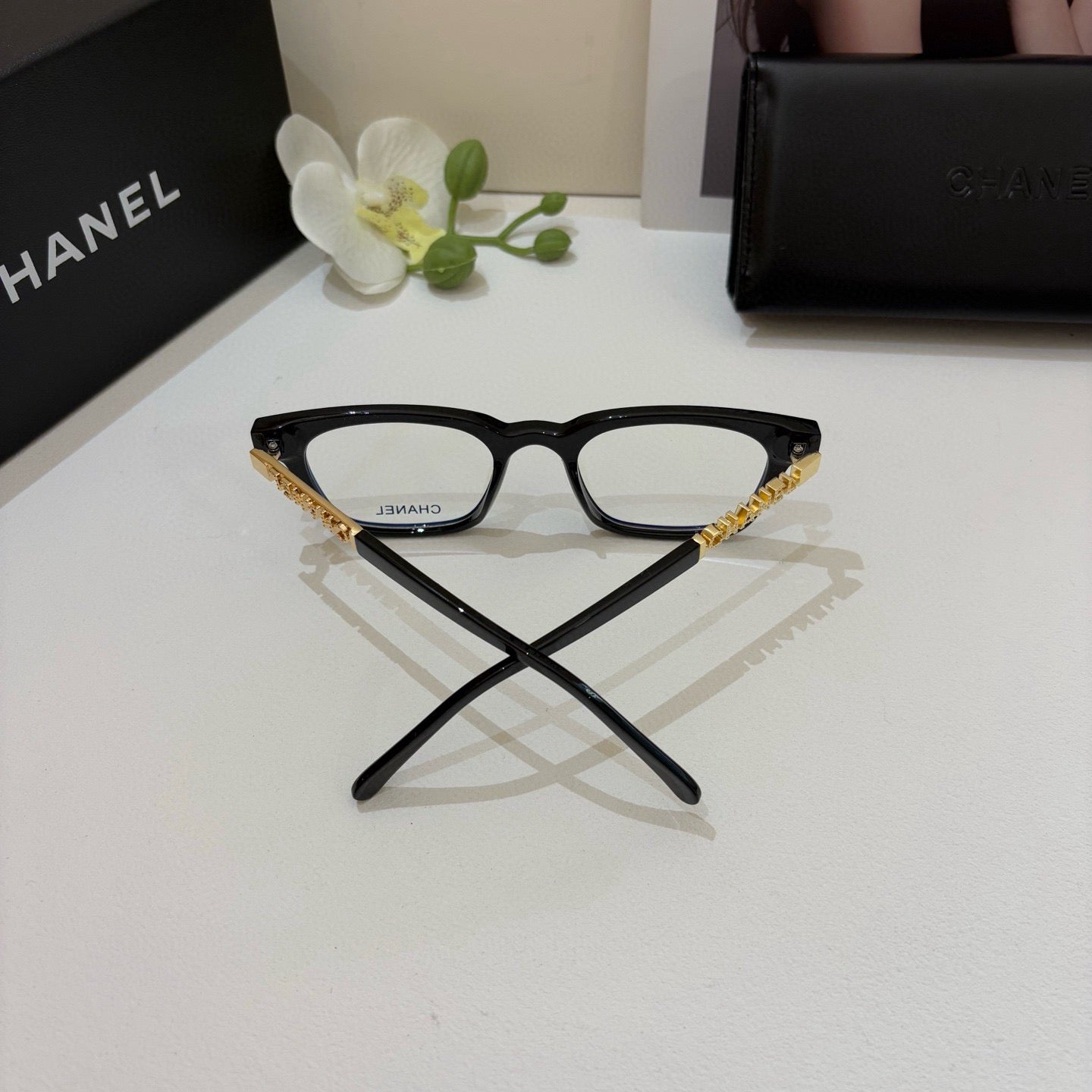 Chanel Fashion Silver Lens Sunglasses for Men & Women - 493610