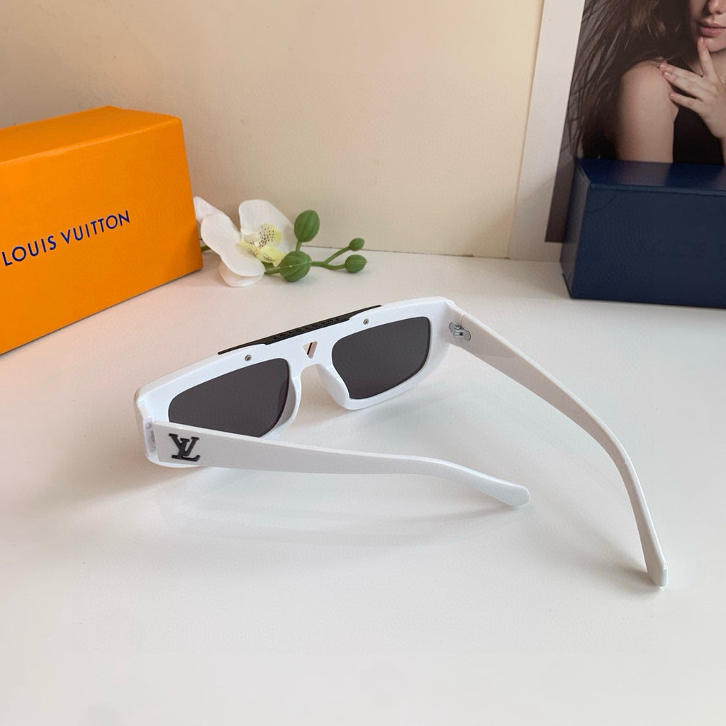 Louis Vuitton Square Silver Lens Sunglasses for Men & Women - 486199 - detail image 2