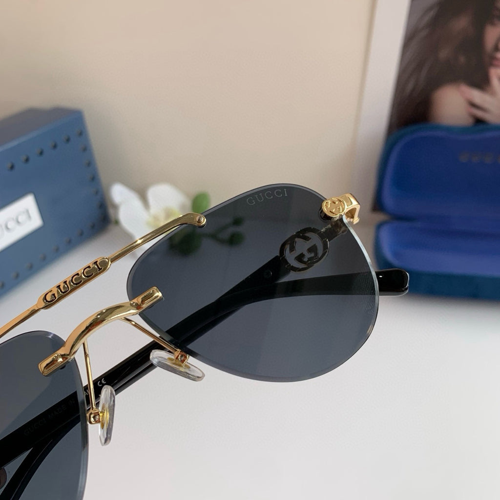 Gucci Metal Aviator Blue Lens Sunglasses for Men & Women - detail image 3