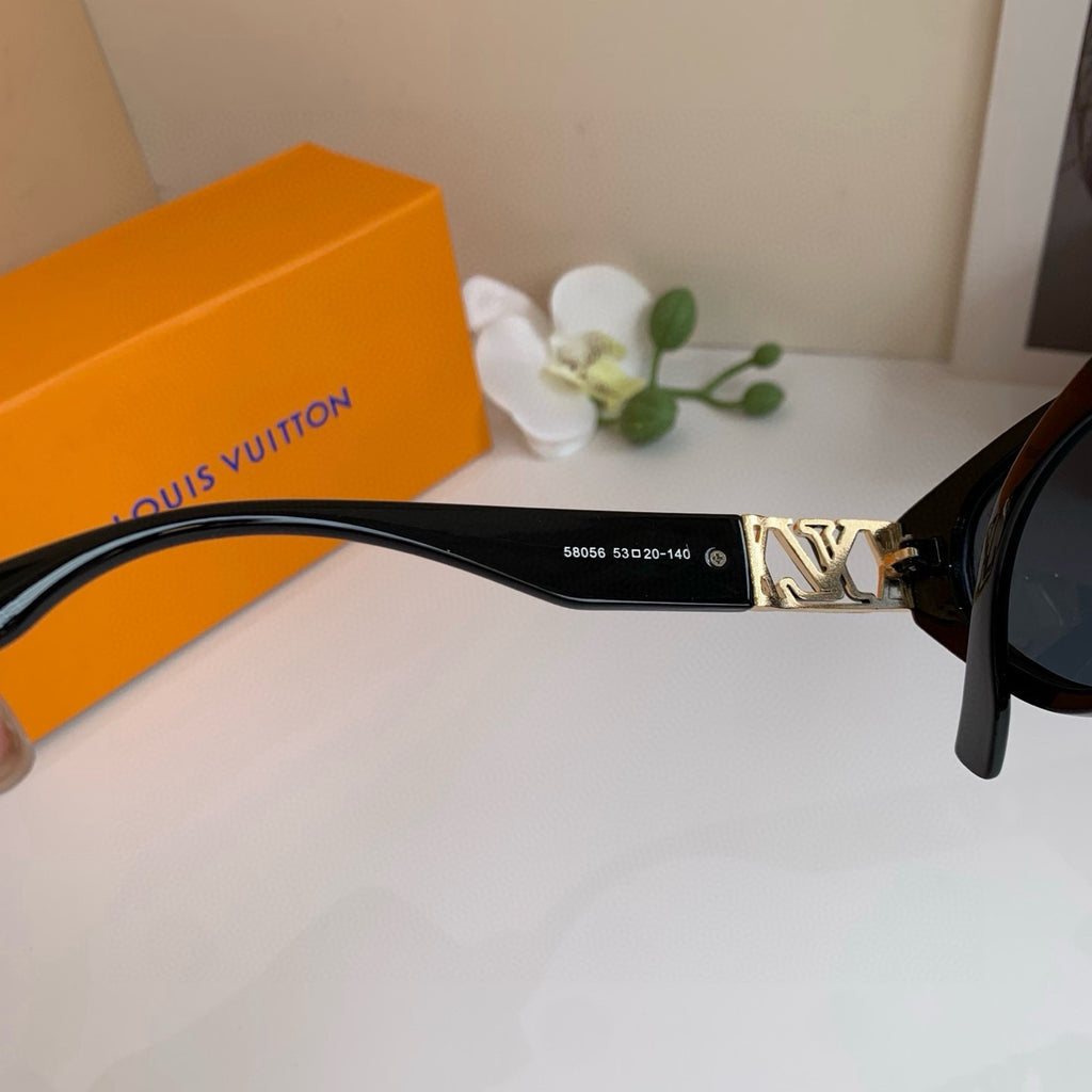 Louis Vuitton Fashion Black Lens Sunglasses for Men & Women - 486267