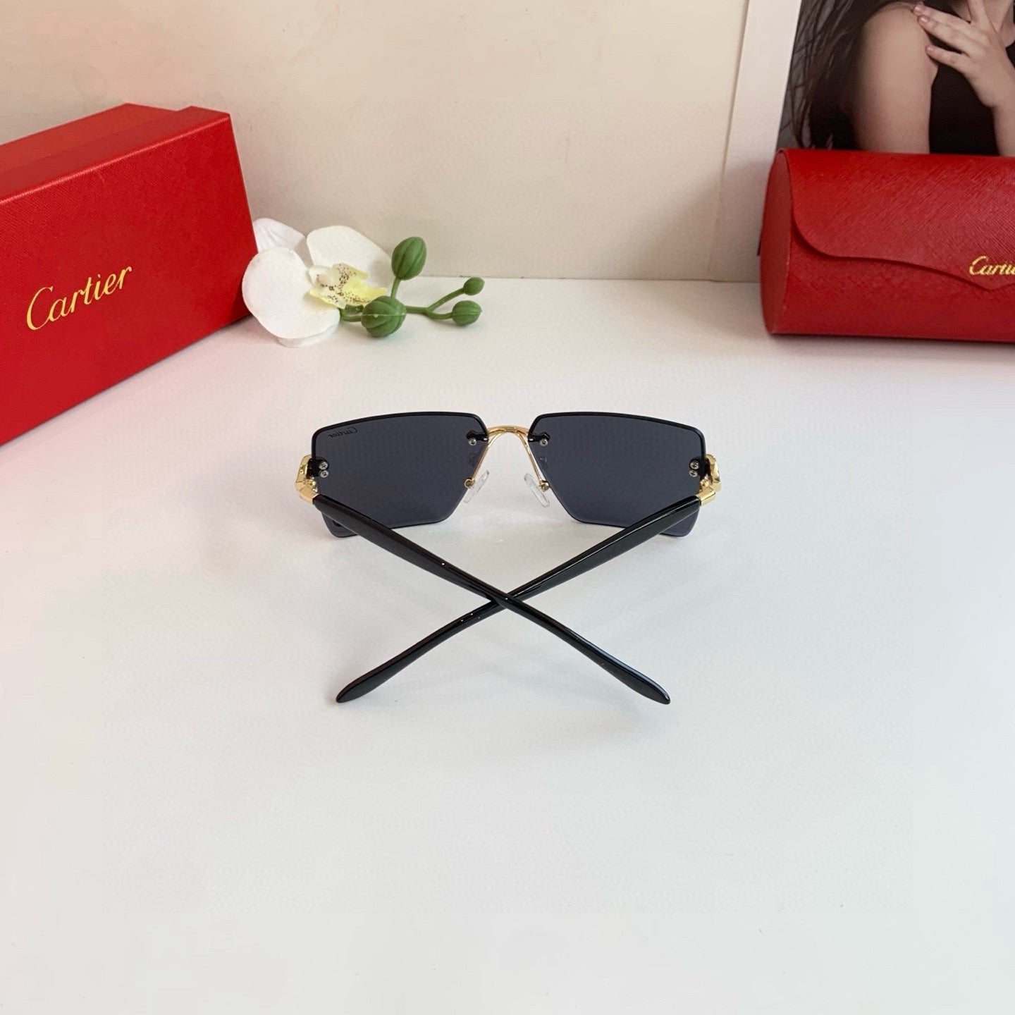 Cartier Lightweight Rimless Silver Lens Sunglasses for Men & Women - 415972 - detail image 2