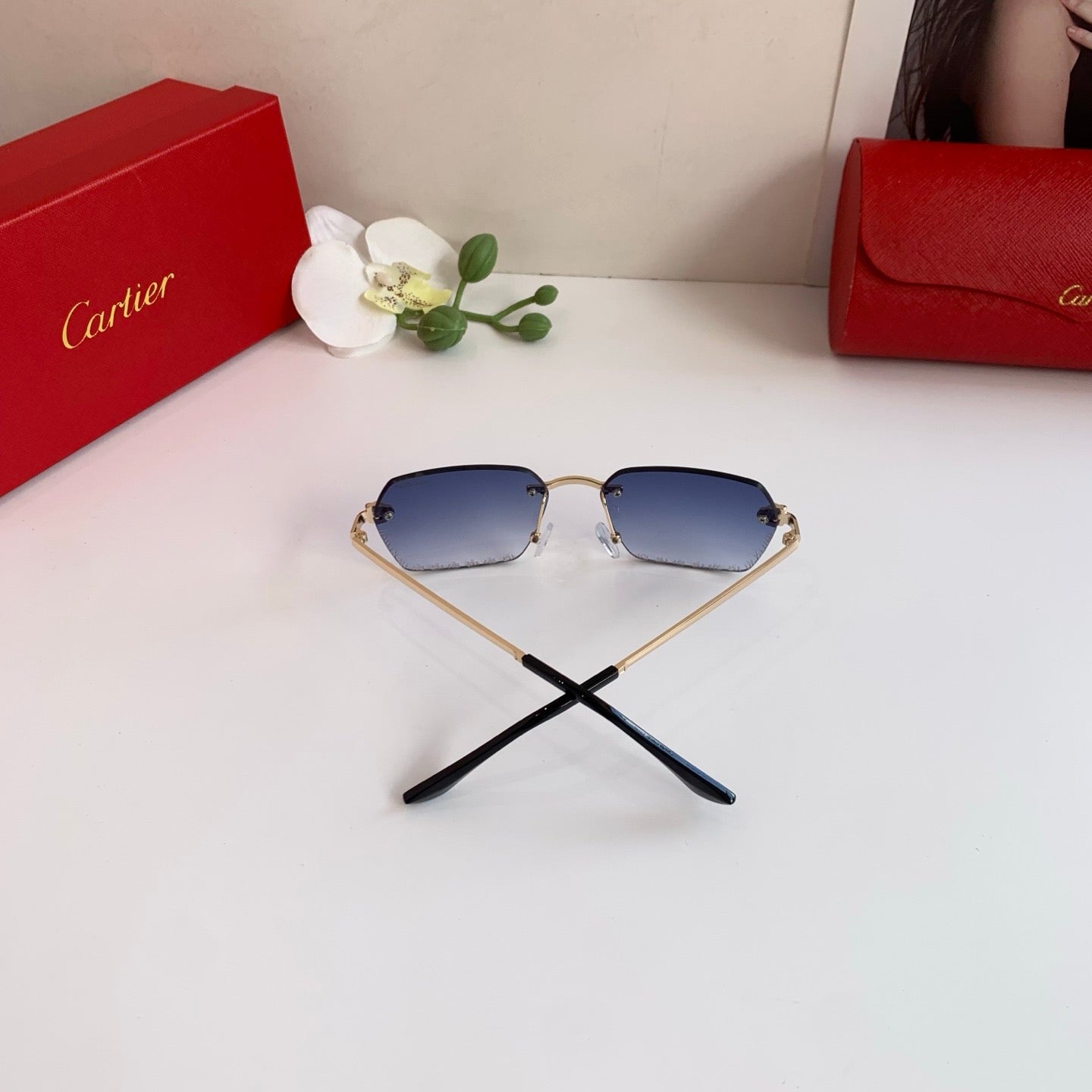 Cartier Lightweight Rimless Blue Lens Sunglasses for Men & Women - 415877 - detail image 6