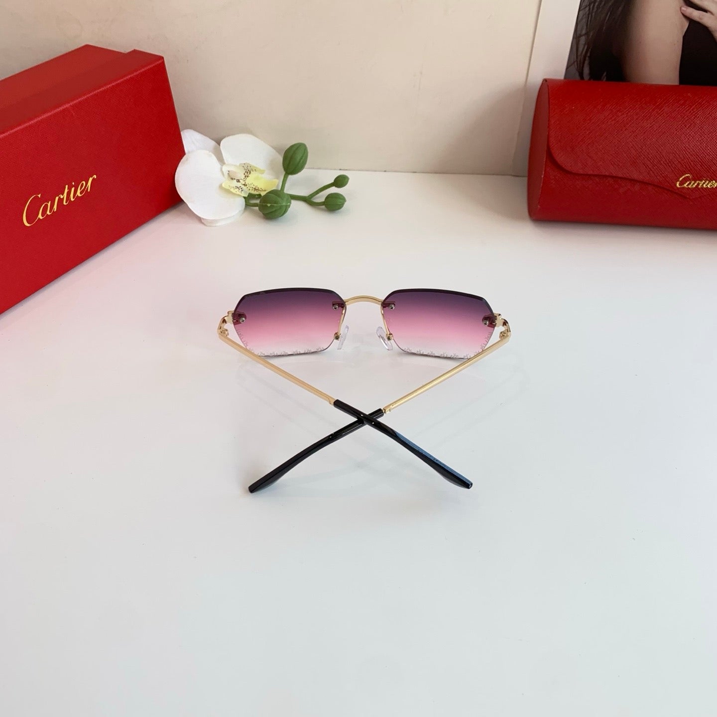 Cartier Lightweight Rimless Purple Lens Sunglasses for Men & Women - 415878 - detail image 4
