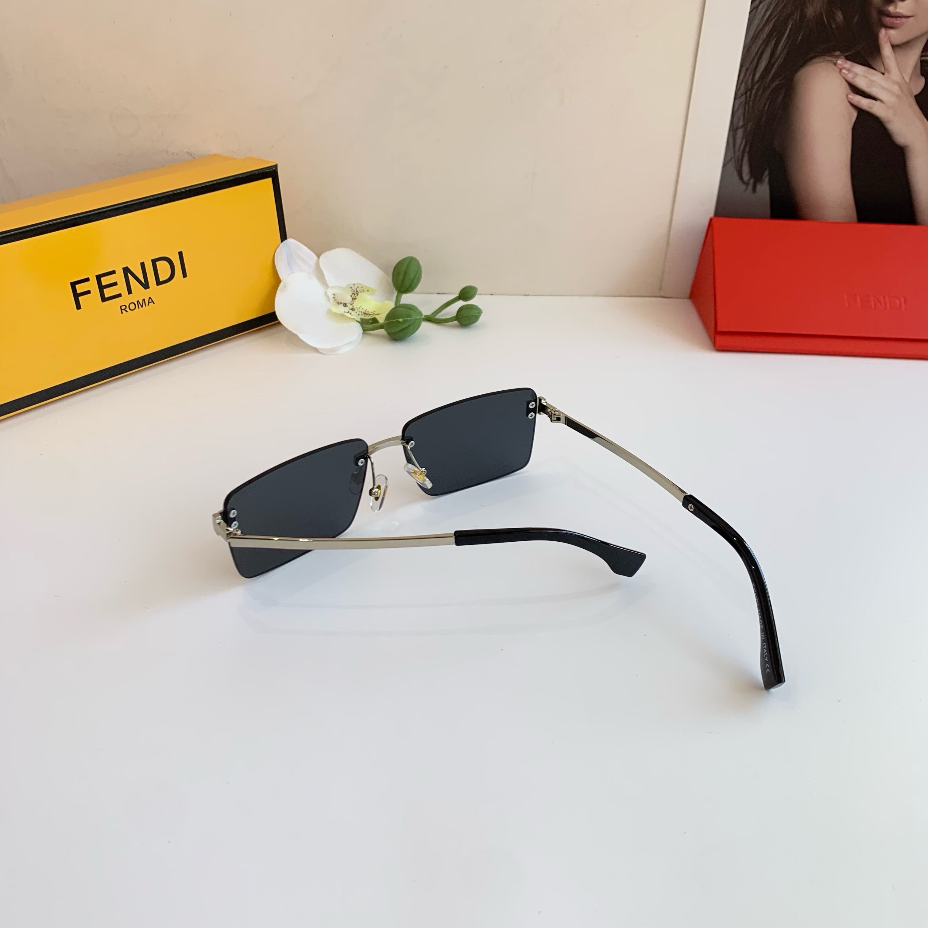 Fendi Fashion Silver Lens Sunglasses for Men & Women - 158623 - detail image 2