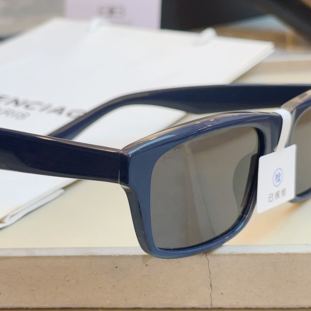 Balenciaga BB0424SK Fashion Black Lens Sunglasses for Men & Women - 416147 - detail image 8