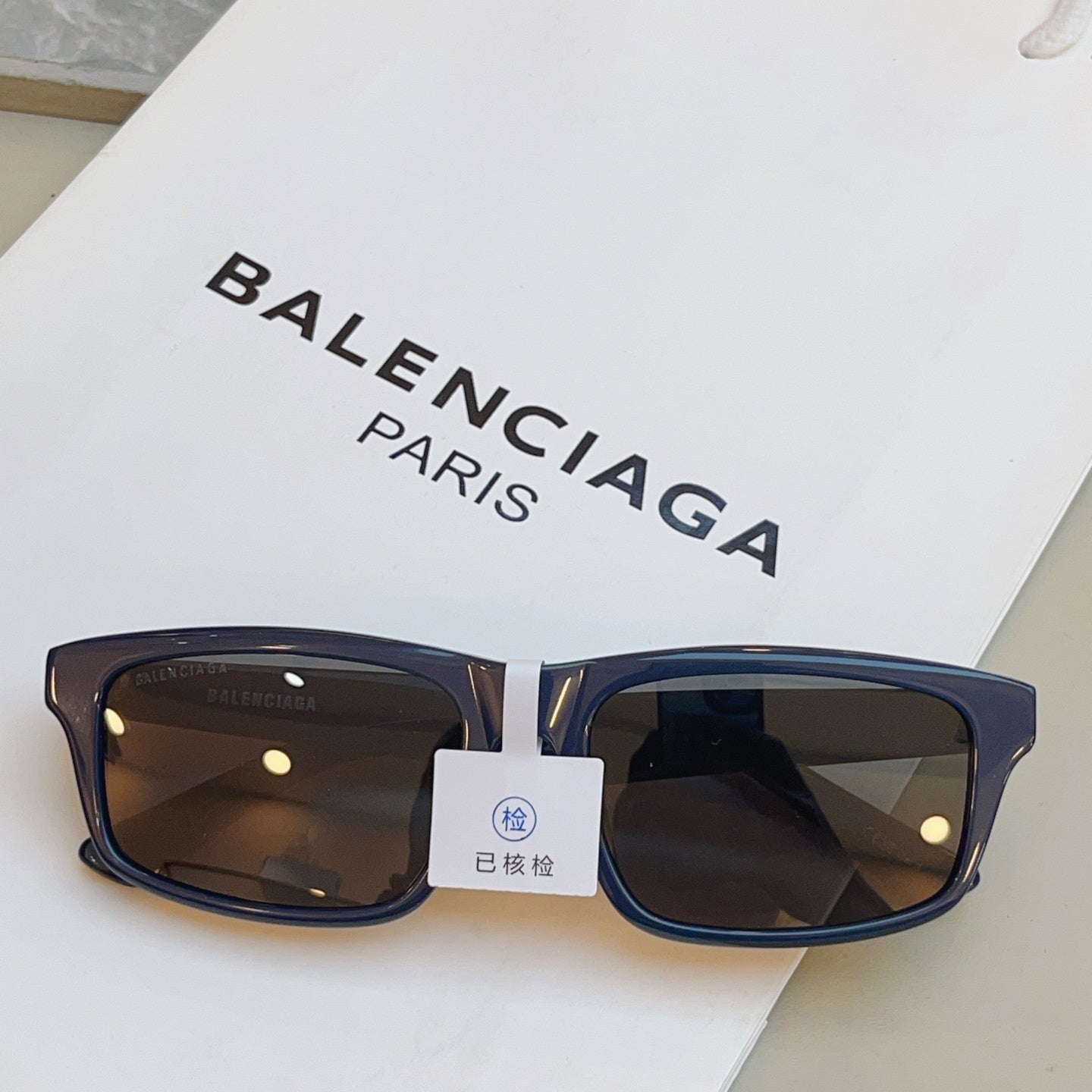 Balenciaga BB0424SK Fashion Black Lens Sunglasses for Men & Women - 416147
