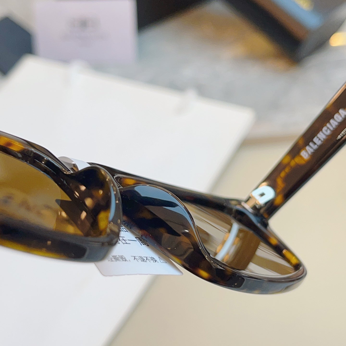 Balenciaga BB0424SK Fashion Black Lens Sunglasses for Men & Women - detail image 7