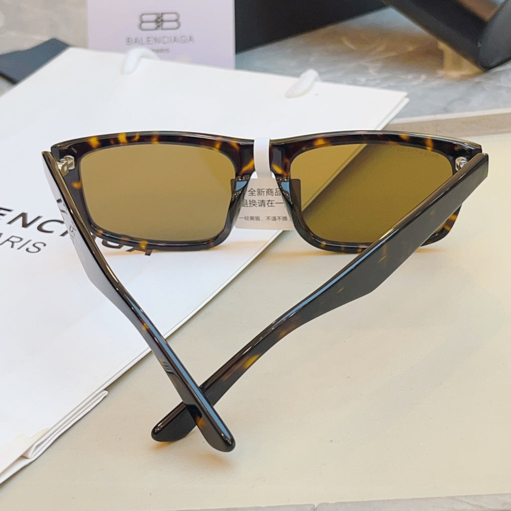 Balenciaga BB0424SK Fashion Black Lens Sunglasses for Men & Women - detail image 6