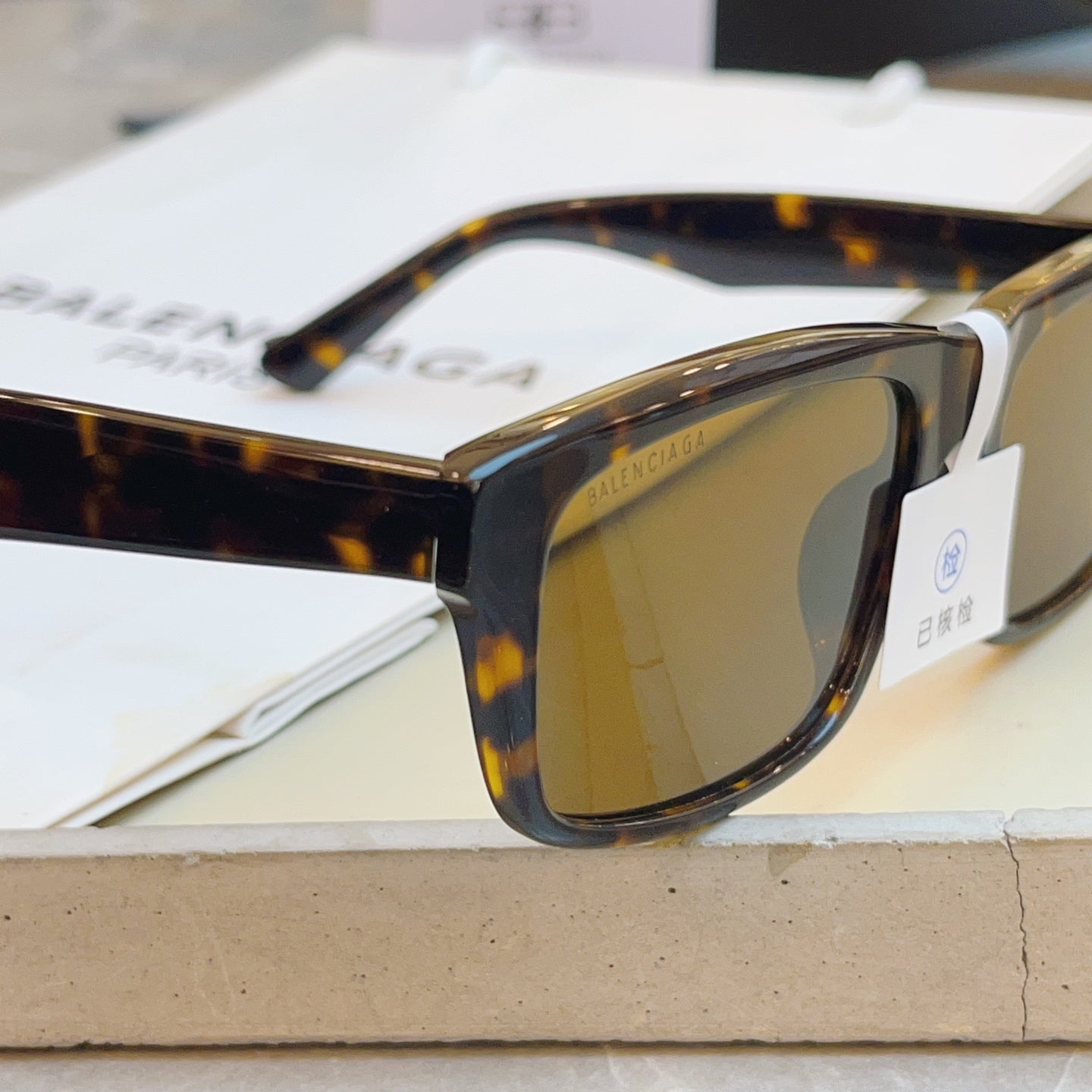 Balenciaga BB0424SK Fashion Black Lens Sunglasses for Men & Women - detail image 5