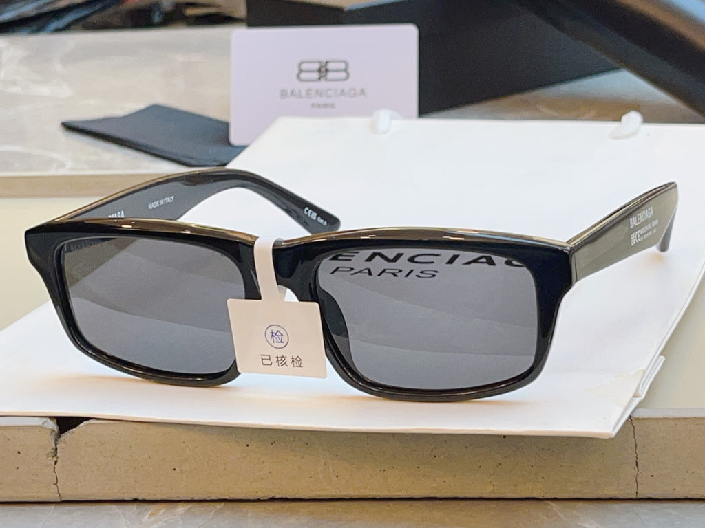 Balenciaga BB0424SK Fashion Black Lens Sunglasses for Men & Women - 416146 - detail image 2
