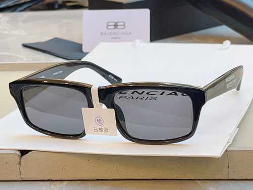 Balenciaga BB0424SK Fashion Black Lens Sunglasses for Men & Women - 416146 - detail image 2