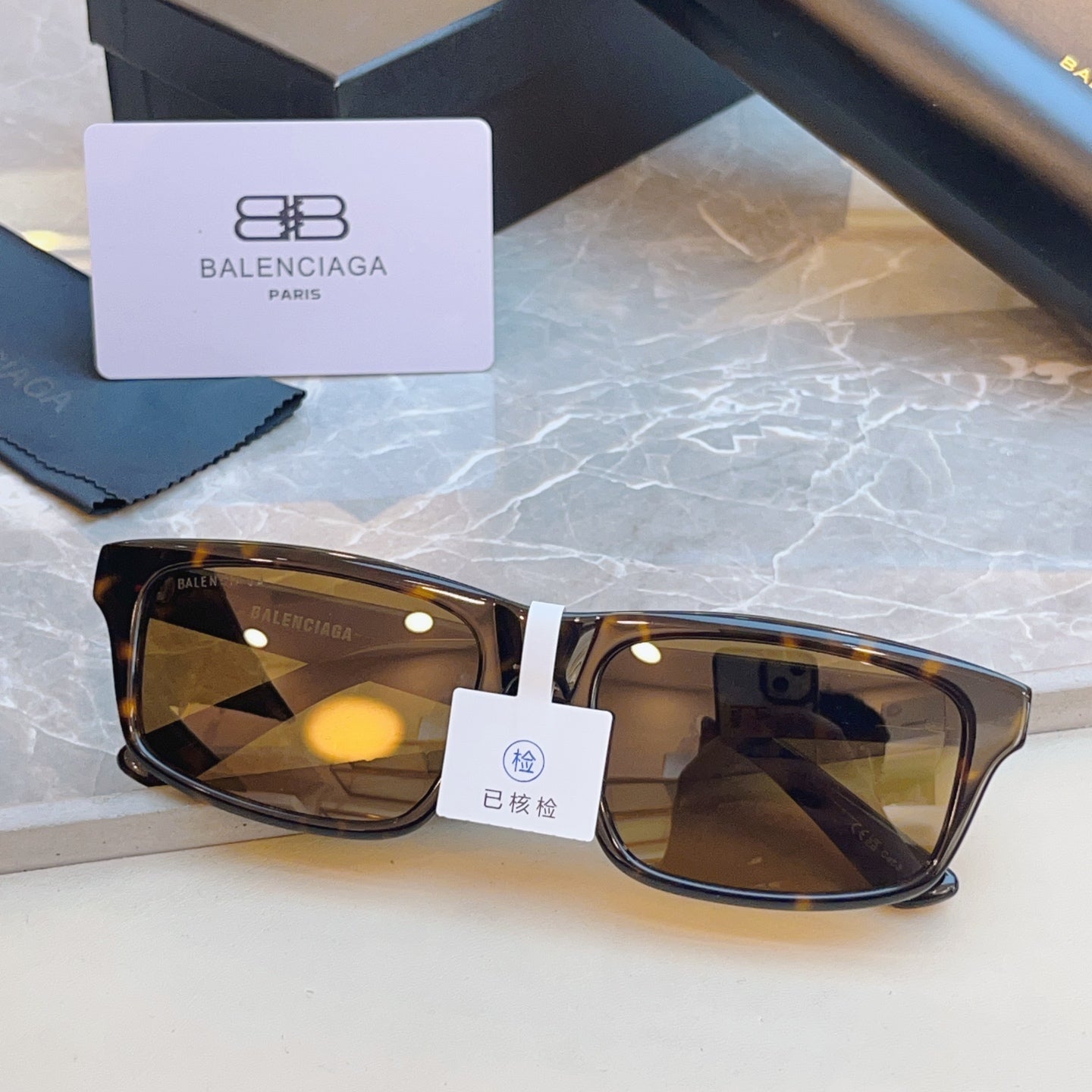 Balenciaga BB0424SK Fashion Black Lens Sunglasses for Men & Women - detail image 3