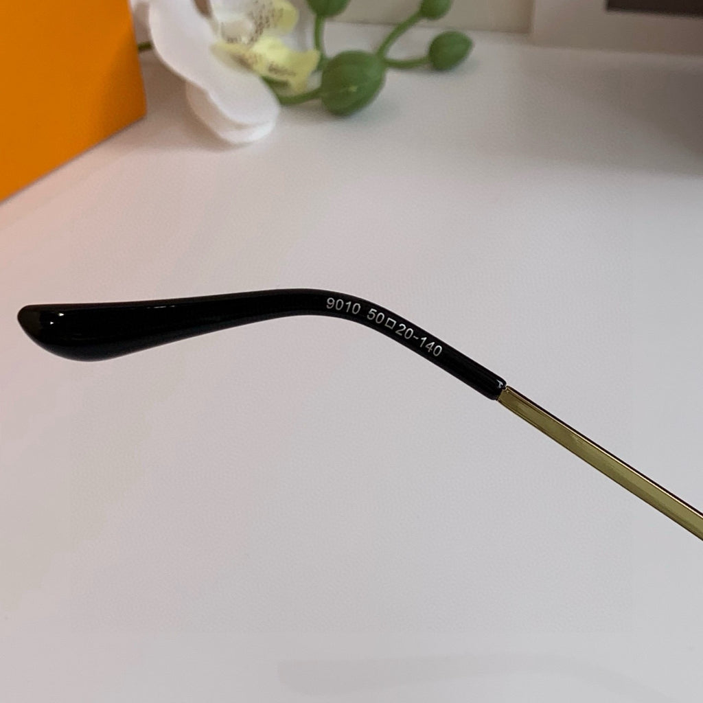 Louis Vuitton Metal Square Black Lens Sunglasses for Men & Women - 464770