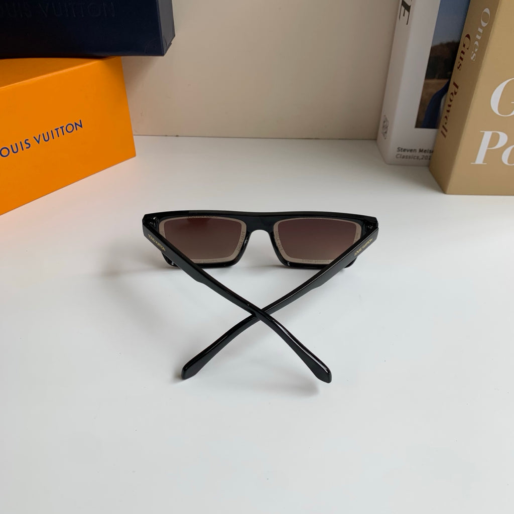Louis Vuitton Square Gray Lens Sunglasses for Men & Women - 464765 - detail image 9