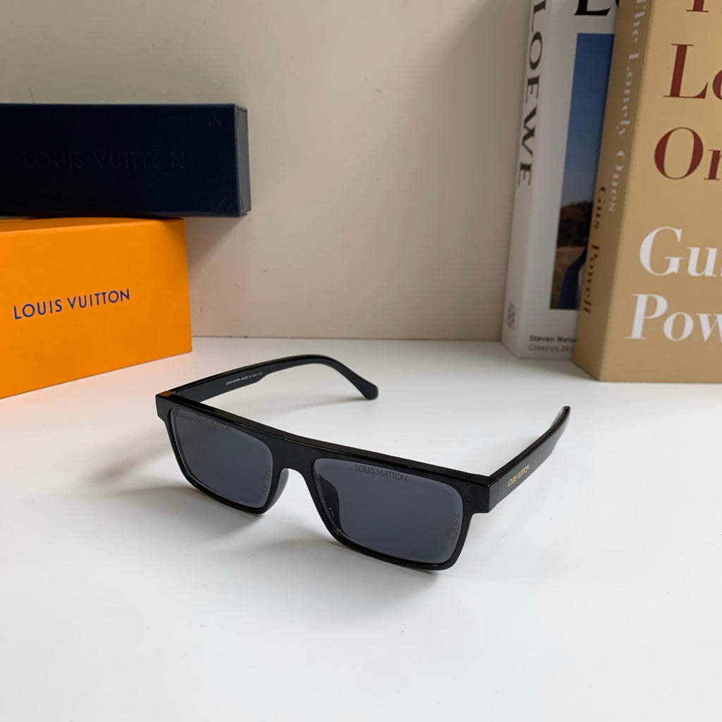 Louis Vuitton Square Gray Lens Sunglasses for Men & Women - 464766 - detail image 2