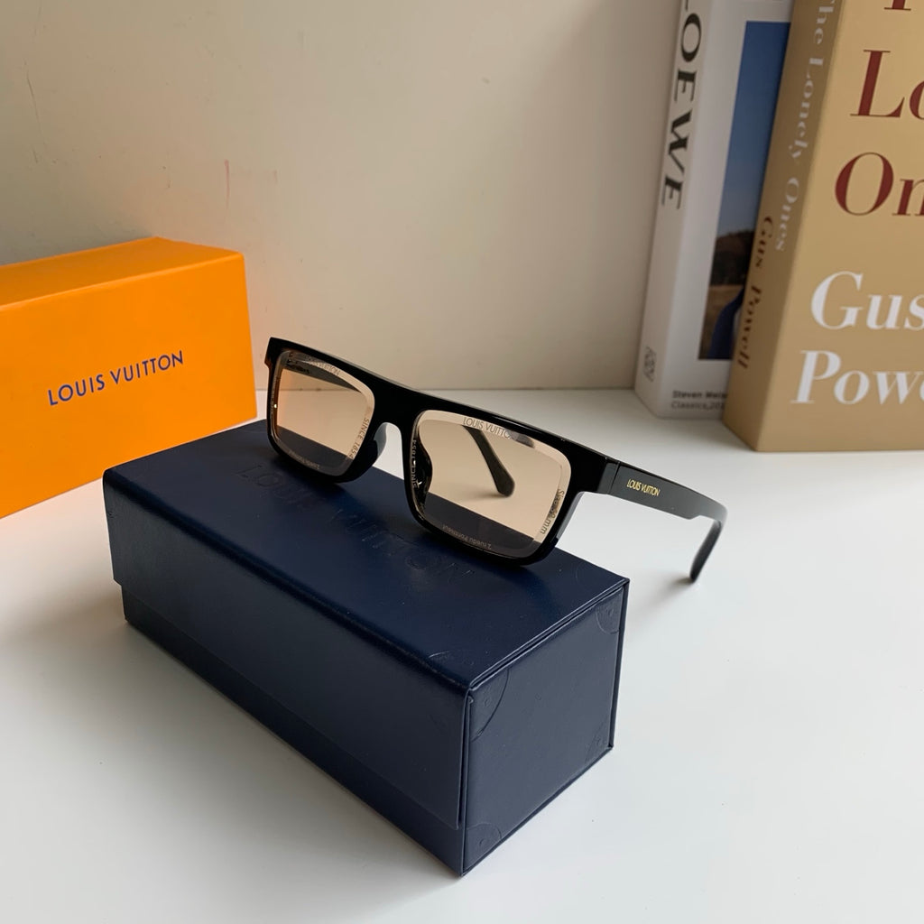Louis Vuitton Square Silver Lens Sunglasses for Men & Women - 464767 - detail image 3