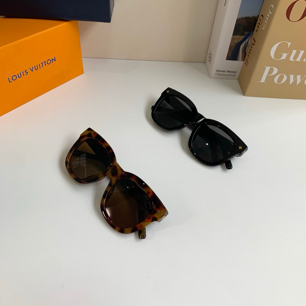 Louis Vuitton Square Black Lens Sunglasses for Men & Women - 486204 - detail image 10