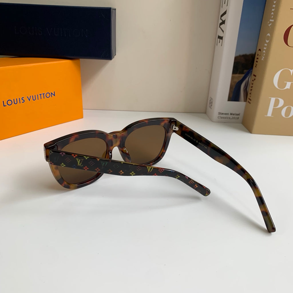 Louis Vuitton Square Black Lens Sunglasses for Men & Women - 486203 - detail image 6