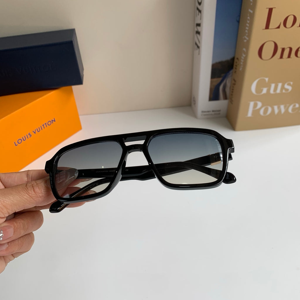 Louis Vuitton Square Silver Lens Sunglasses for Men & Women - 486149 - detail image 4