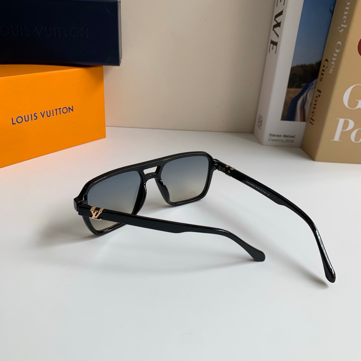 Louis Vuitton Square Silver Lens Sunglasses for Men & Women - 486149 - detail image 6