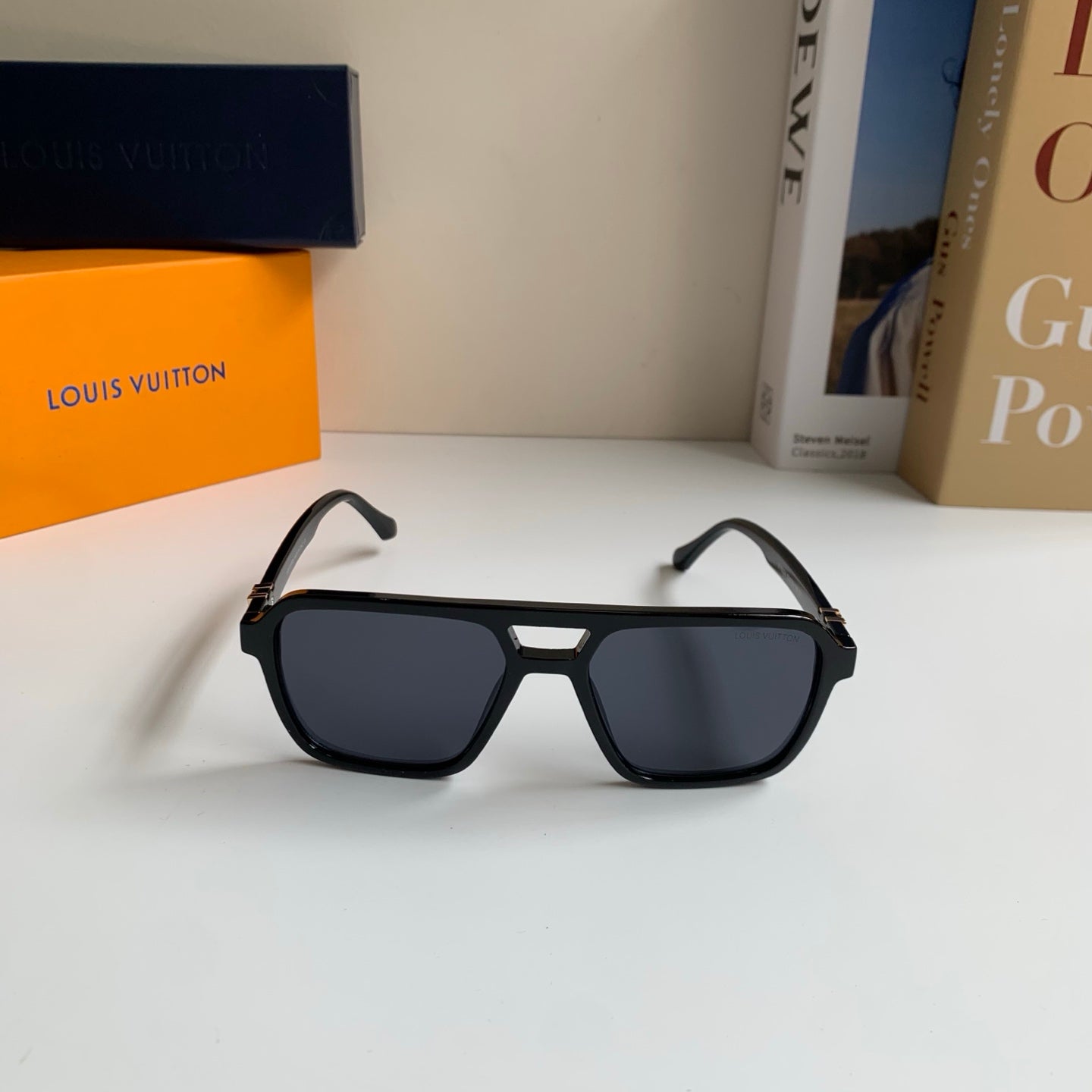 Louis Vuitton Square Black Lens Sunglasses for Men & Women - 486150 - detail image 3