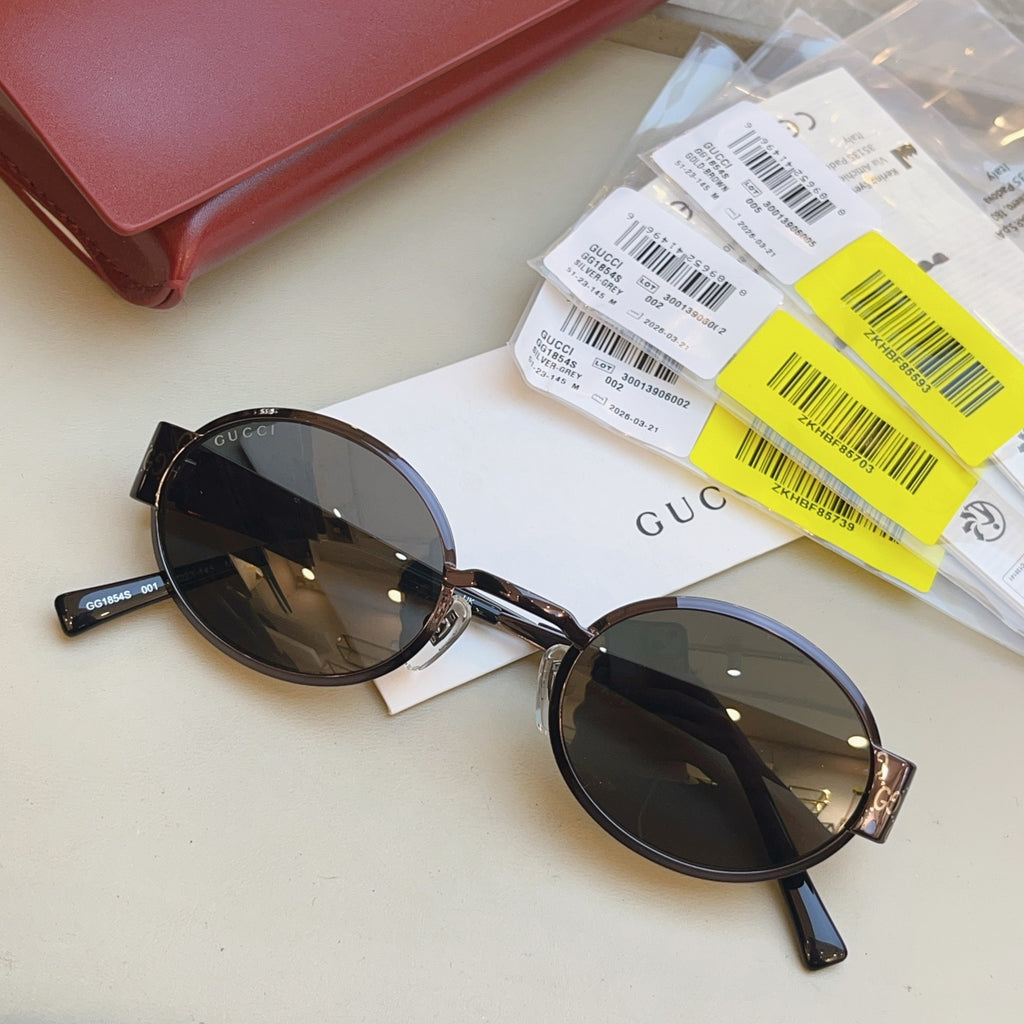 Gucci GG1854S Fashion Black Lens Sunglasses for Men & Women - 431392 - detail image 3