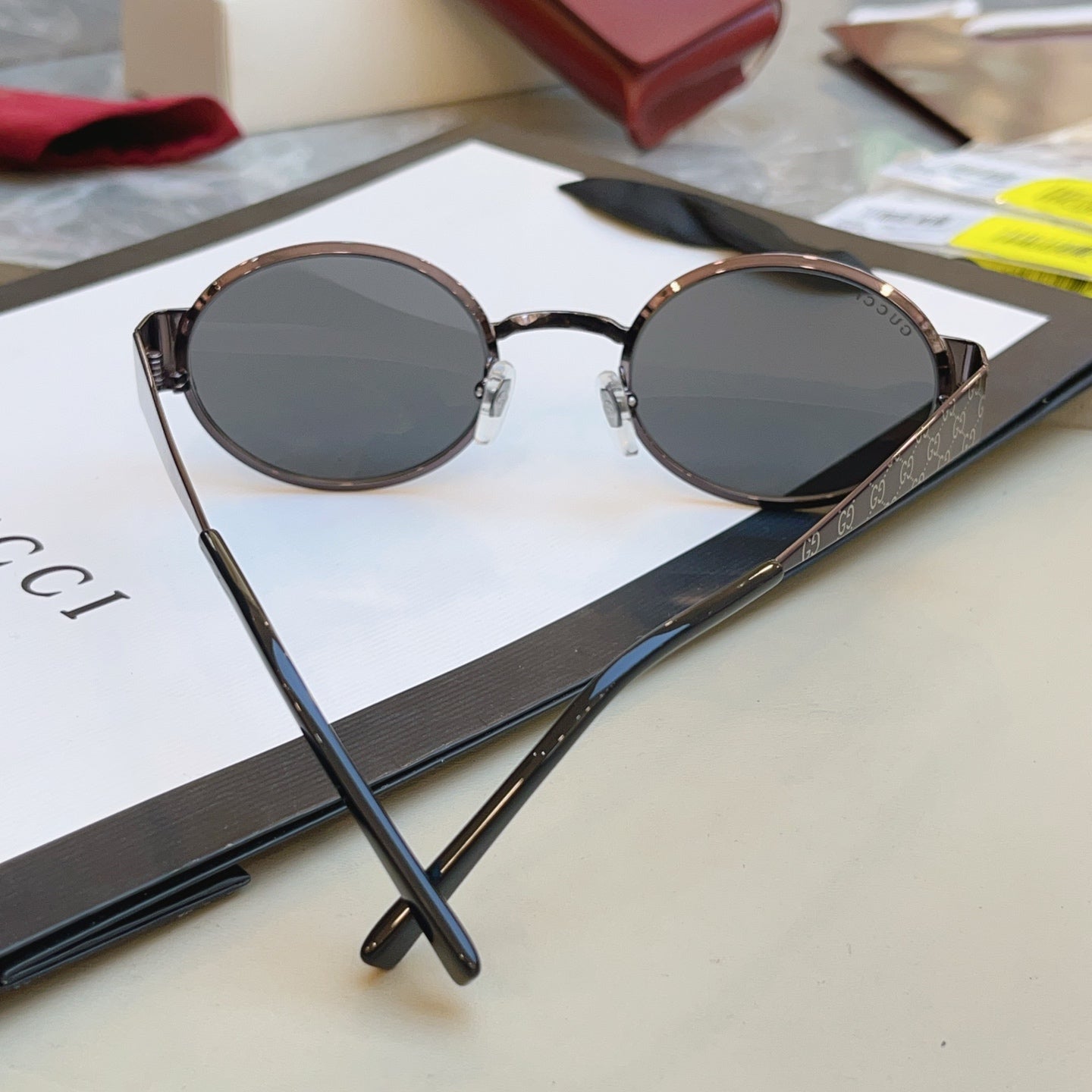 Gucci GG1854S Fashion Black Lens Sunglasses for Men & Women - 431392 - detail image 8
