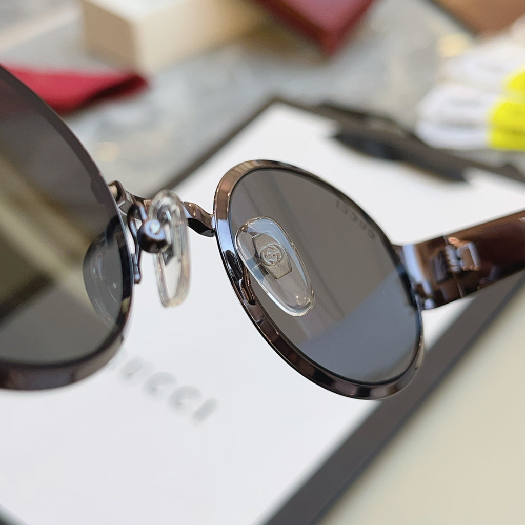 Gucci GG1854S Fashion Black Lens Sunglasses for Men & Women - 431392 - detail image 6