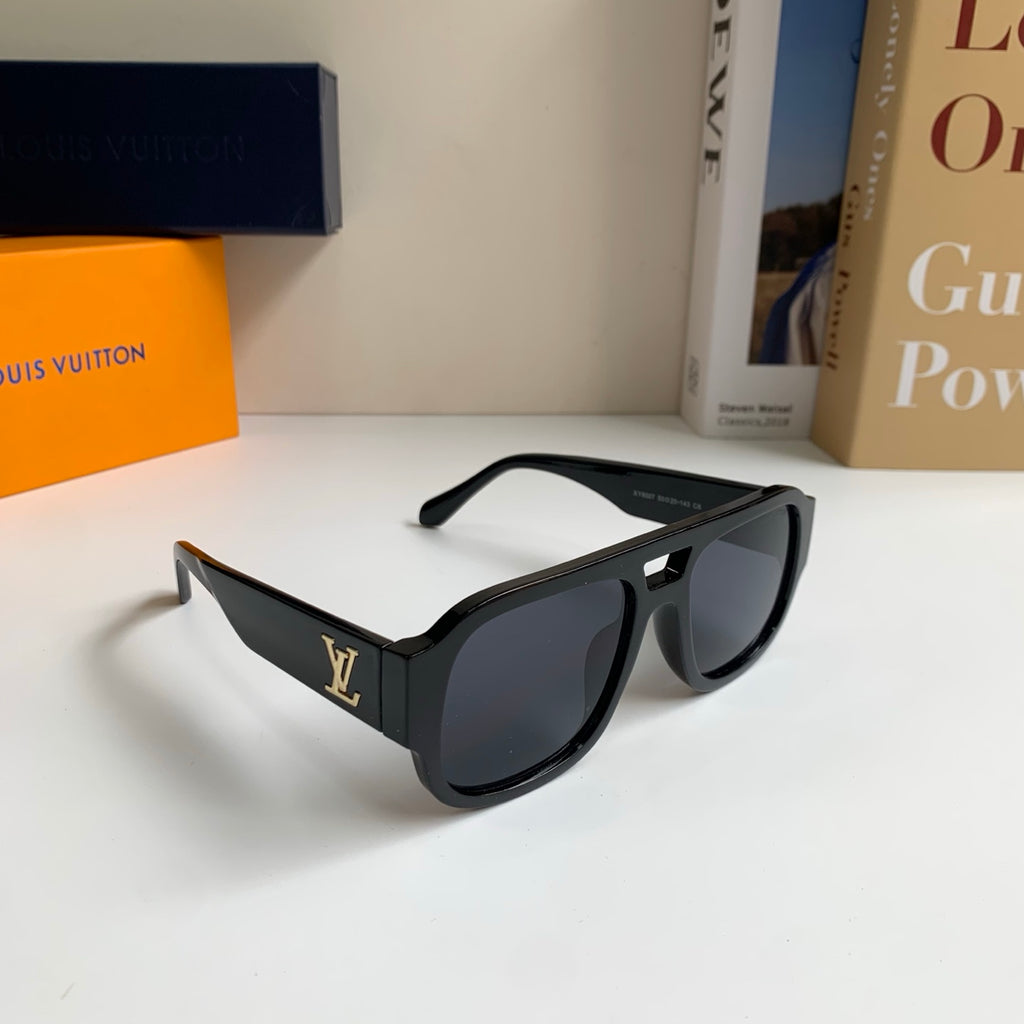 Louis Vuitton Square Black Lens Sunglasses for Men & Women - 431109