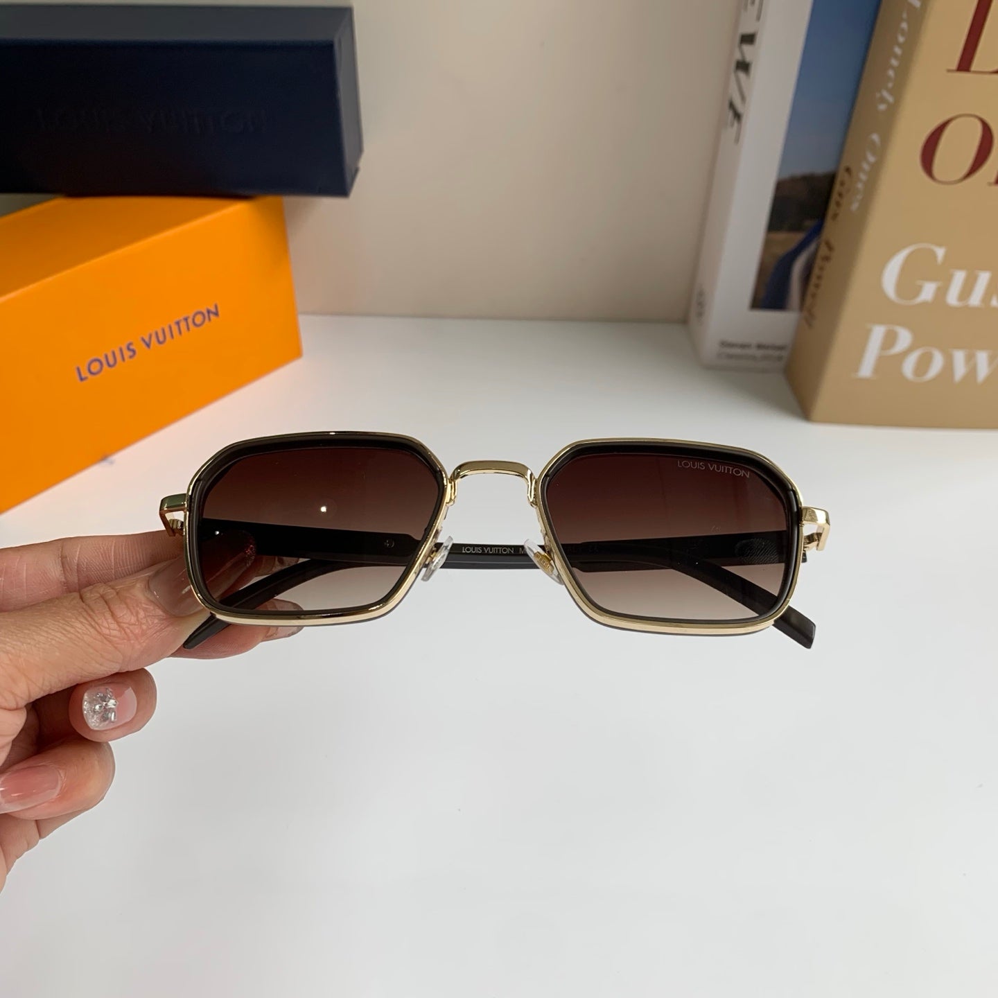 Louis Vuitton Square Brown Lens Sunglasses for Men & Women - 448624 - detail image 4