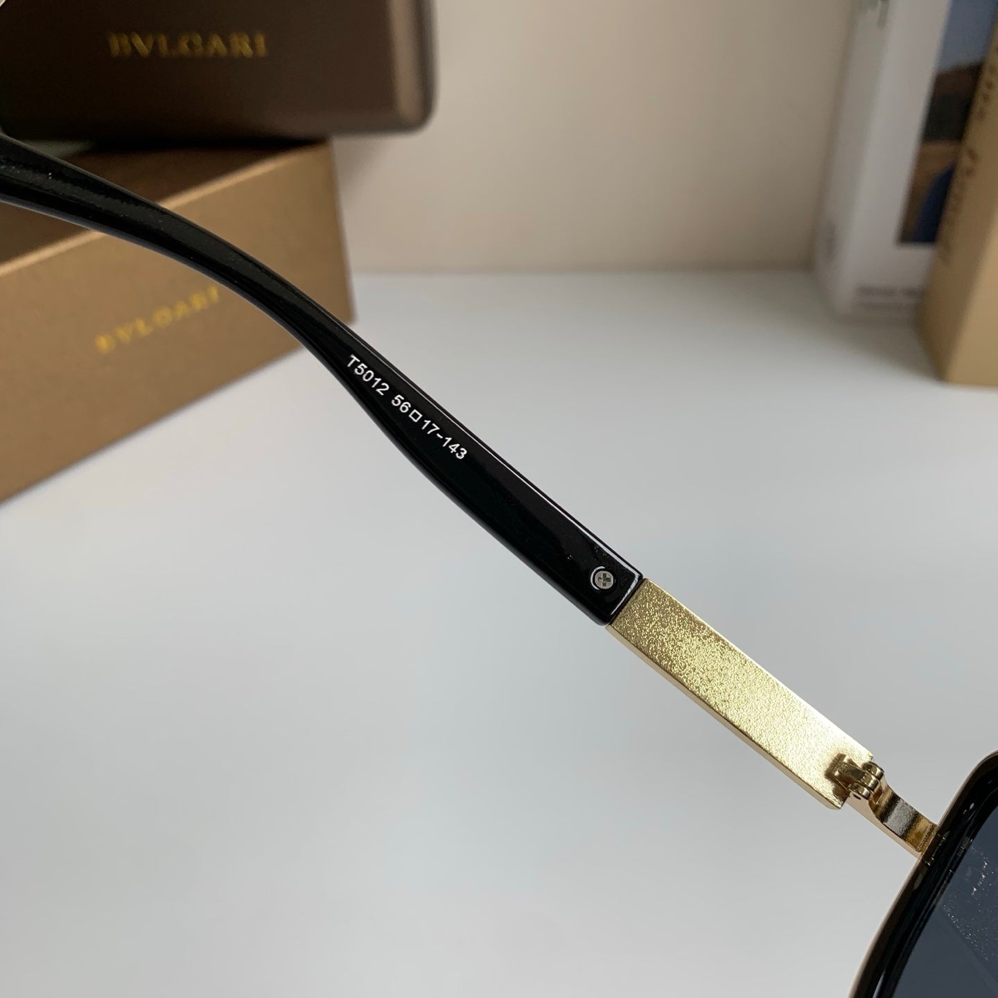 Bottega Veneta Square Black Lens Sunglasses for Men & Women - detail image 7