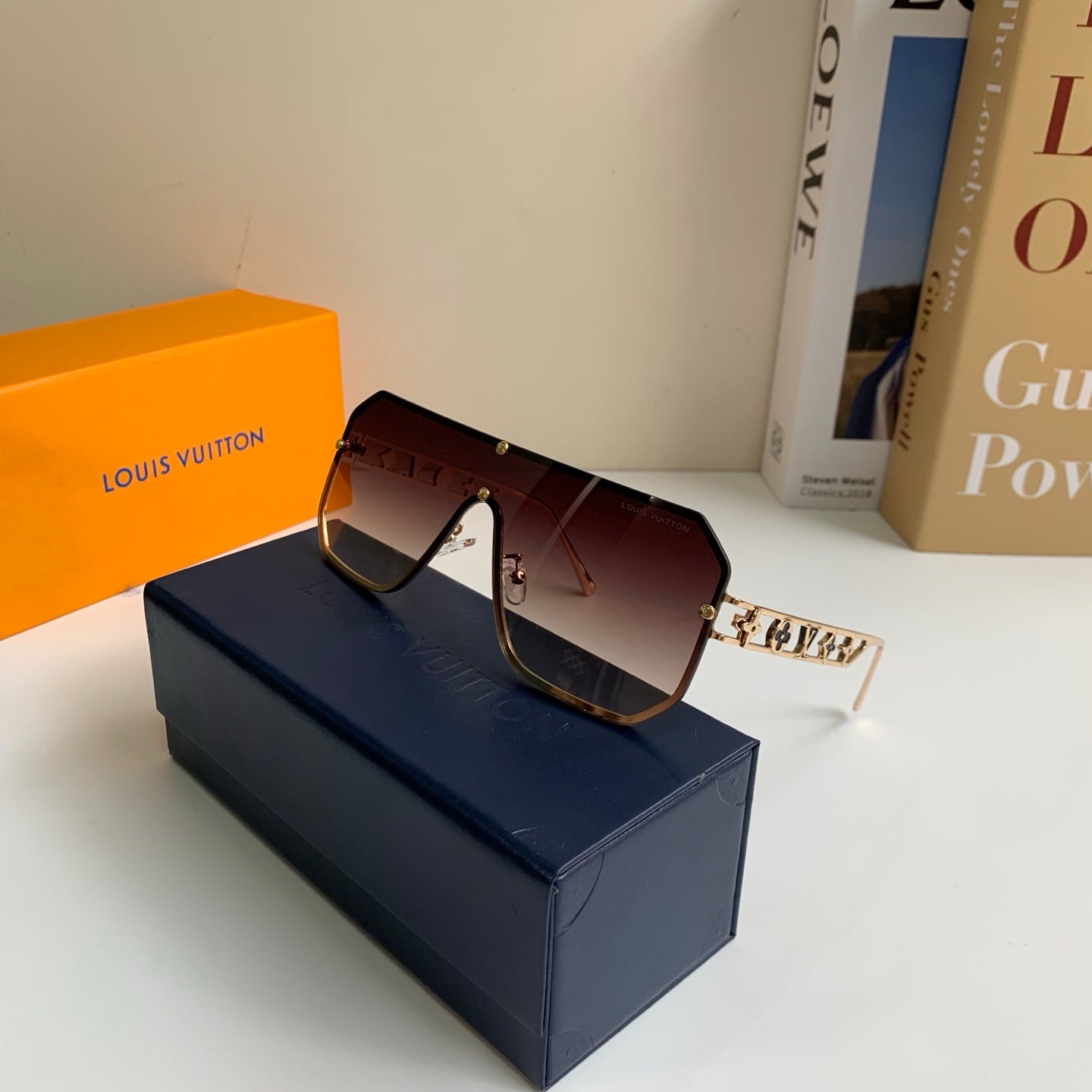 Louis Vuitton Square Red Lens Sunglasses for Men & Women - 464757 - detail image 4