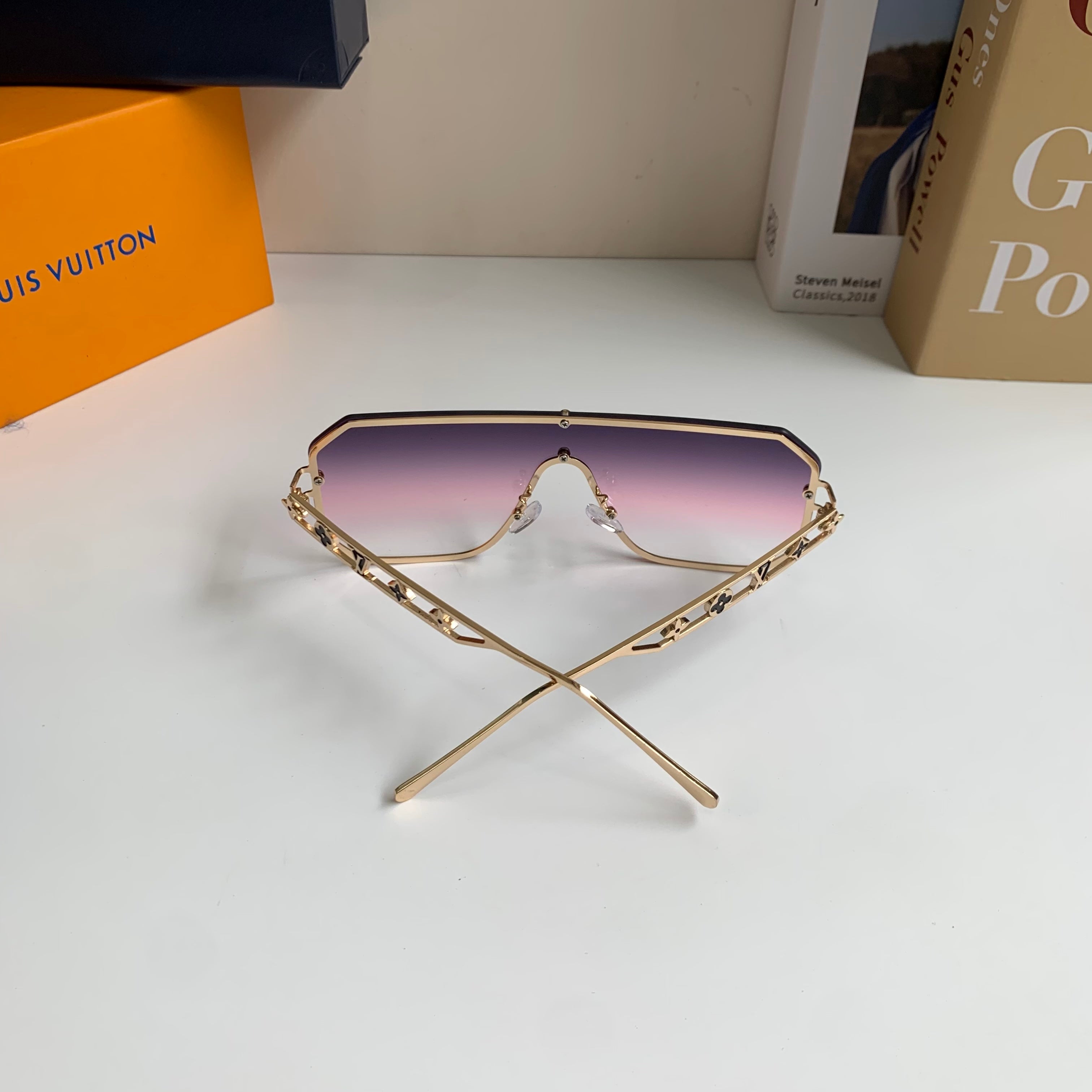 Louis Vuitton Square Silver Lens Sunglasses for Men & Women - 464759 - detail image 8