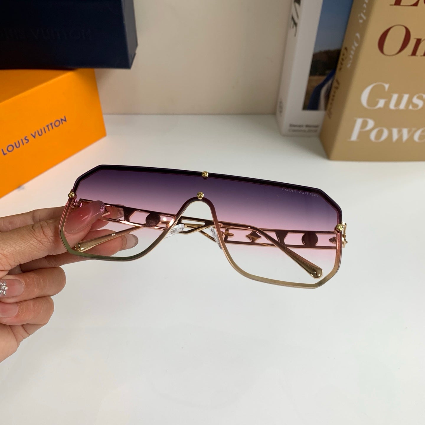Louis Vuitton Square Silver Lens Sunglasses for Men & Women - 464759 - detail image 5