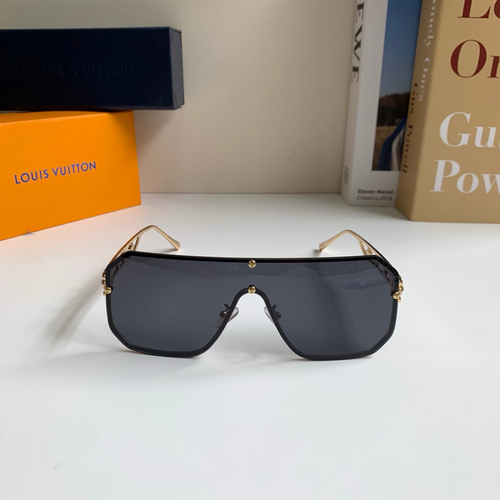 Louis Vuitton Square Black Lens Sunglasses for Men & Women - 464760 - detail image 3