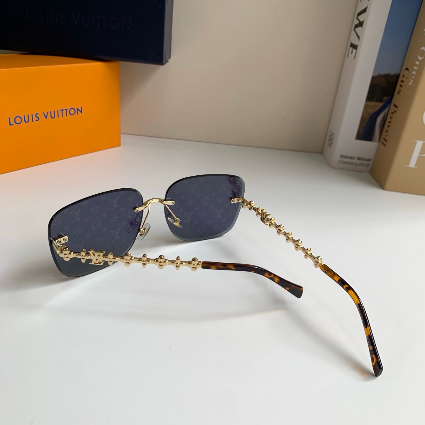 Louis Vuitton Square Silver Lens Sunglasses for Men & Women - 464629 - detail image 4