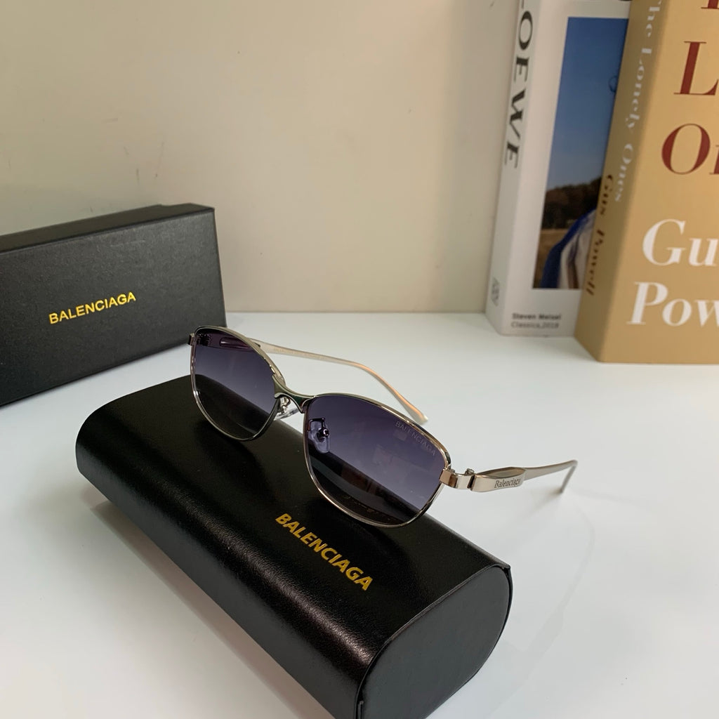 Balenciaga Fashion Silver Lens Sunglasses for Men & Women - 487533 - detail image 4