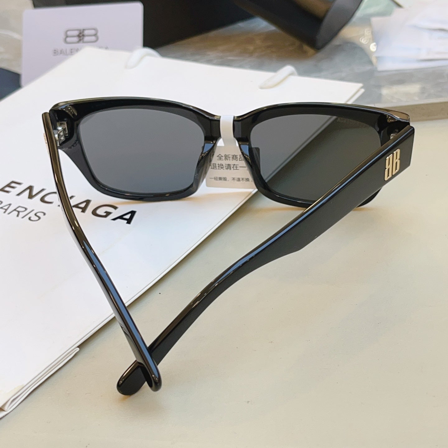 Balenciaga BB0480SK Fashion Black Lens Sunglasses for Men & Women - 487511 - detail image 6