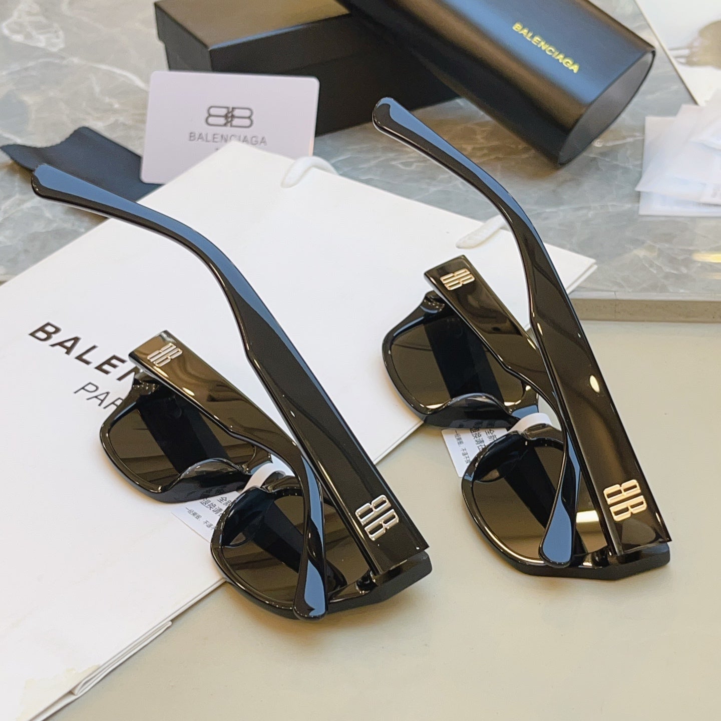 Balenciaga BB0480SK Fashion Black Lens Sunglasses for Men & Women - detail image 7